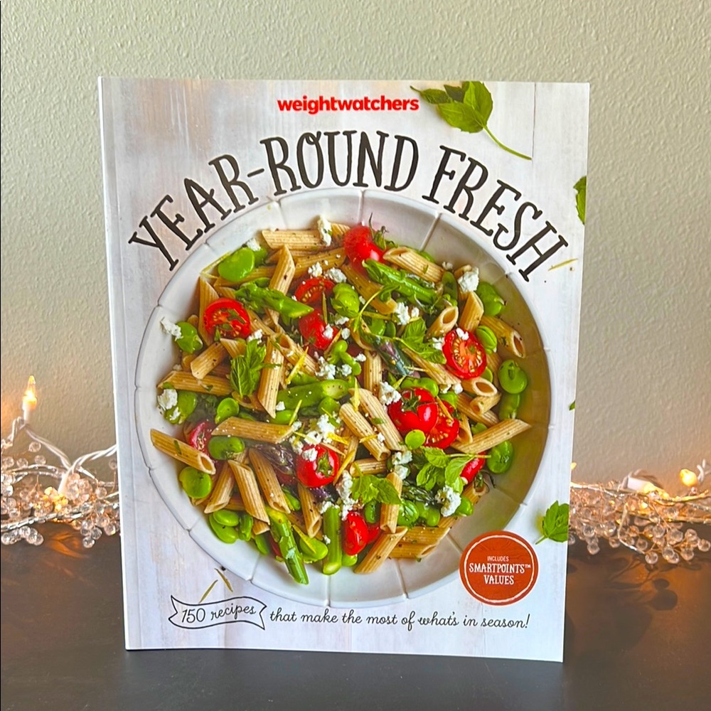 NEW Weight Watchers Year-Round Fresh Smart Points Cookbook